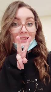 parti 2 😅 je suis seule dans l'école pour ceux qui juge, car je le porte  pas je ferme l'école à chaque soir ✌#educatrice #masques #sdg #fyp #covid19