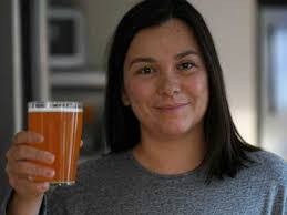 Amy Suttle's Instagram, Twitter & Facebook