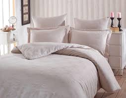 مفارش تركية راقية بتصميم ناعم وعملية جدا بدون حشوه و سهله للغسيل في المنزل نوعية القماش قطن 100 جاكار الطقم نفرين مكون من 6 قطع لح home home decor furniture