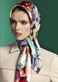Comment mettre un bandana gangster ? 38 Idees De Foulards Vetements Et Accessoires Foulards Vetements Robe D Interieur Tutoriel Pour Turban