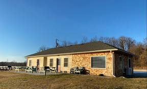 Created in 1976 by damming the middle fork of illinois's shoal creek, it was built for recreation, sport fishing. Lakehouse