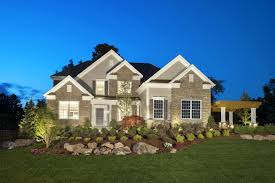 Have A Garden That Matches The Beauty Of Your Home With This Fantastic Front Yard From Estates At South Windsor Columbi Model Homes Luxury Homes South Windsor