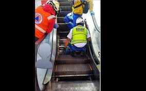 Muere Hombre Al Ser Tragado Por Escaleras Electricas En Plaza Comercial El Sol De Mexico Noticias Deportes Gossip Columnas