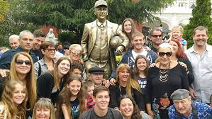 Homenaje a carlos timoteo griguol en su cumpleaños. Timoteo Griguol Se Hizo Estatua Tyc Sports