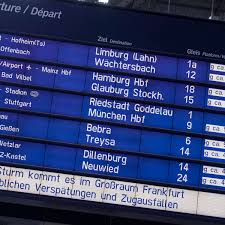Der wetterdienst warnt noch für den mittwochmittag vor heftigem starkregen mit hohen. Frankfurt Hessen Unwetterwarnung Orkanartige Boen Im Raum Frankfurt Moglich Frankfurt