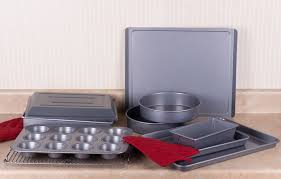 You can divide the area of a large pan by the area of a small pan to figure out how many times to multiply a recipe to fill the larger pan with the same depth. 13 Different Types Of Cake Pans User Guide Home Stratosphere