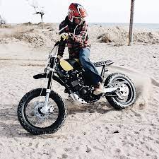 Three Years Already Of These Sand Rides With My Friend Xavi For Crave For Ride Motorcycle Beach Ride Sand Medi Motorcycle Brand Riding Motorcycle