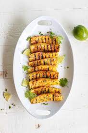 Freshly cut pineapple spears tossed with brown sugar and cinnamon and then grilled to absolute perfection. Sweet And Spicy Grilled Pineapple With Cinnamon Whole30 Sunkissed Kitchen