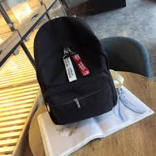 Bahan juga sangat berkualitas dan terjamin. Tas Sekolah Hitam Polos