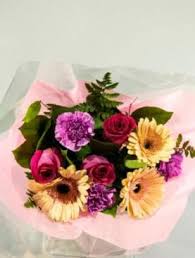 Low cost flowers, hand prepared and delivered by professional florists for under £30. Free Delivery Of Flowers In Calgary And Alberta Chinook Florist Calgary Leading Calgary Florists Just Another Network Site