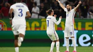 Get all the latest news and updates on karim benzema only on news18.com. Fussball Em 2021 Karim Benzema Ist Endlich Wieder Wichtig Augsburger Allgemeine