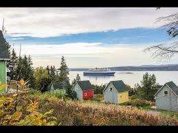 Situe A Gaspe Les Chalets Du Parc Offrent De L Hebergement Bornant Le Parc Forillon Ideal Pour Vos Vacances En Gaspesie Ouvert De Mai A Octobre Il Reste De La