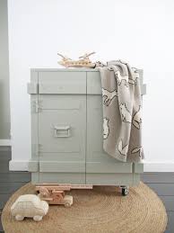 Commode Babykamer Industrieel Kinderkamerstyling Houtenspeelgoed Kindermeubels Commode Babykamer Babykamer Inspiratie Kinderkamer Ontwerp