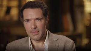 The son of guy bedos, he became known in 2004 as a playwright. Iqmkuj4cxet2dm