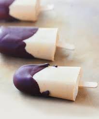 Glaces Vegan Au Peanut Butter Et Au Chocolat Noir 5 Min 5 Ingredients 120 Kcal Glaces Vegan Beurre De Cacahuete Au Chocolat Recette Glace