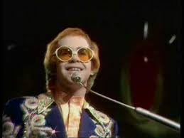 Born 25 march, 1947, as reginald kenneth dwight, he started to play the piano at the early. Elton John Daniel 1972 Hq Audio Youtube