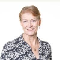 Miriam Powell's Instagram, Twitter & Facebook