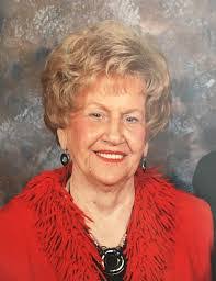 Maxine Henson's Instagram, Twitter & Facebook