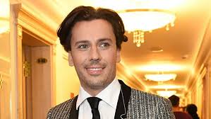 Когда максиму было 3 года, семья жила в германии. Maksim Galkin Pokazal Kak Semya Vstrechaet Ego S Raboty Rambler Novosti