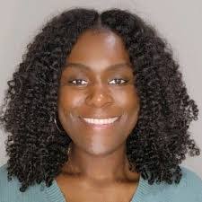 Danielle Goss's Instagram, Twitter & Facebook