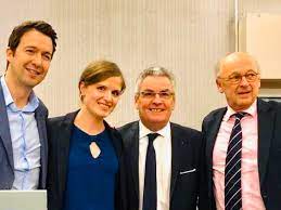 Le numéro 2 de lr, guillaume peltier propose de soumettre cette proposition au référendum en cas de blocage du conseil constitutionnel. Guillaume Peltier Ø¯Ø± ØªÙˆÛŒÛŒØªØ± Quel Plaisir De Venir Te Soutenir Chere Cpelichy A Lafertesaintaubin Pour Les Municipales2020 Avec Cdganay Et Jacques Martinet Tu Es Une Femme De Convictions Et De Caractere