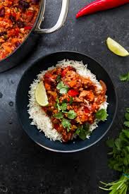 Bekijk dit makkelijke recept voor een overheerlijke chili con carne volgens recept jamie oliver. Good Food Vegetarian Chilli Recipe Image Of Food Recipe