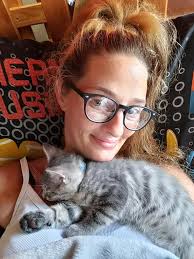 This girl was June. June was found meowing under an SUV tonight. Someone  posted for help catching her and Carol showed me the post. We had just  gotten home, and June was