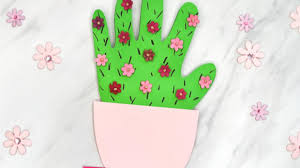 Make your own homemade diy mother's day card with these fun, cheap and easy ideas. 11 Adorable Diy Mother S Day Cards Parentmap