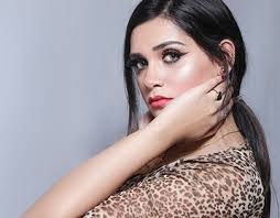 Makeover Shoot Projects :: Photos, videos, logos, illustrations and  branding :: Behance