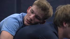 Valley City's Larson trying to live up to family legacy