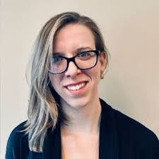 Stephanie Dewar's Instagram, Twitter & Facebook