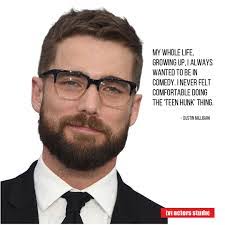 Dustin Milligan's Instagram, Twitter & Facebook