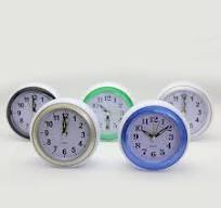 Creative Color Student Simple Alarm Clock, Cute Cartoon Men and Women  Silent Small Clock