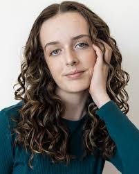 Lola Murphy's Instagram, Twitter & Facebook