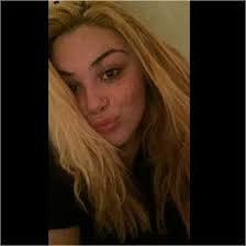 Amber Hempel's Instagram, Twitter & Facebook