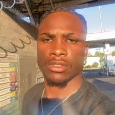 Ray Mcleod's Instagram, Twitter & Facebook