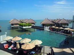This sungai pelek resort is on the beach, 0.1 mi (0.1 km) from sepang gold coast, and within 16 mi (25 km) of taman rekreasi kuarters klia and bukit tumang. Infinity Pool Picture Of Avani Sepang Goldcoast Resort Sungai Pelek Tripadvisor