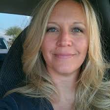 Carolyn Wulff's Instagram, Twitter & Facebook