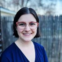 Sandra Loucks's Instagram, Twitter & Facebook