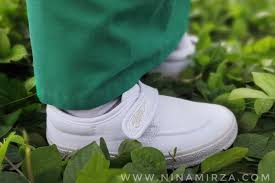 Kasut hitam bukan isu mendesak pendidikan utusan online jual blouse couple ibu dan anak salur hitam putih lengan panjang di Kasut Sekolah Hitam Ke Putih Pallas Terbaik