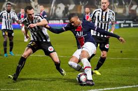 Le psg reçoit montpellier ce vendredi soir en ouverture de la 21e journée de ligue 1. Psg Montpellier Les Compos De Depart Sont Tombees