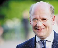 De bank geeft adviezen voor de aandelen van de dax 30 en voor de belangrijkste europese aandelen. Anderungen Im Vorstand Der National Bank Ag Mit Bild