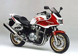 大型ロードスポーツバイク cb1300 super four をマイナーモデルチェンジするとともにハーフカウル装備の cb1300 super bol d or ボルドール をタイプ追加し発売 ホンダcb ホンダ バイク