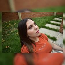 កម្រង​ព័ត៌មាន​​សម្រាប់ piubella_gloria