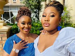 𝑴𝒑𝒊𝒍𝒐𝒆𝒏𝒉𝒍𝒆 "𝑴𝒑𝒊𝒍𝒐" 𝑴𝒔𝒆𝒍𝒆𝒌𝒖 | Lizzie and I looking  scrumptious🙃. | Instagram