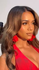 Smooth like butter 🧈 , #softglam #luxurymakeupartist #flawlessskinmakeup  #butteryskin #glowingskinmakeup #londonmakeupartist #muauk #glamreels  #beautyreels #makeuptutorial #makeuptransformation ...