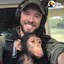 This pilot let a baby chimp sit