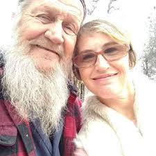 Where to get night crawlers for fishing in the area?