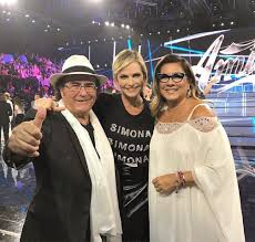 She was previously married to fabio cazzato. Loredana Lecciso Spudorata Su Al Bano Il Retroscena E A Luci Rosse