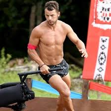 Ο ντάνος απαντά για τα επόμενα επαγγελματικά του βήματα, την προσωπική του ζωή, τον φύλακα άγγελο. Giwrgos Aggelopoylos Home Facebook